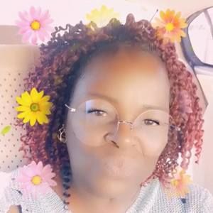 Meet your Posher, Adele